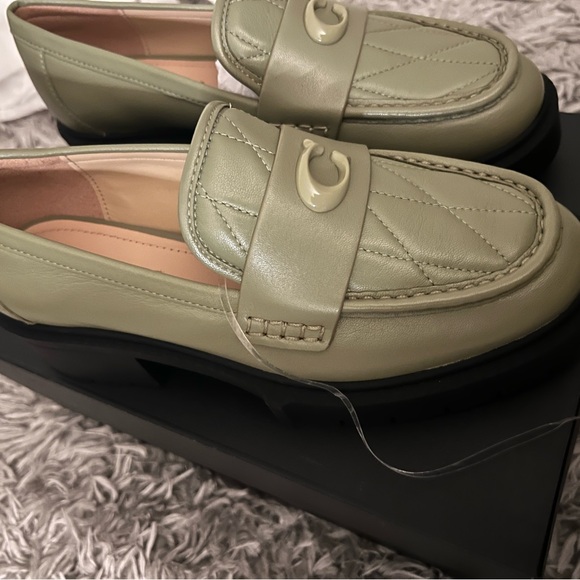 Coach Leah loafer color: moss size: 6.5 - Picture 6 of 8